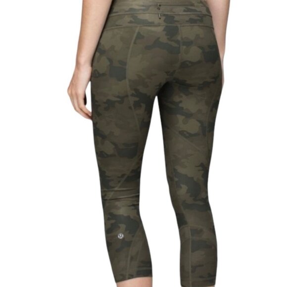Lululemon Run INSPIRE CROP II Savasana Green Camo LUXTREME Crop Leggings 4 - Picture 7 of 7